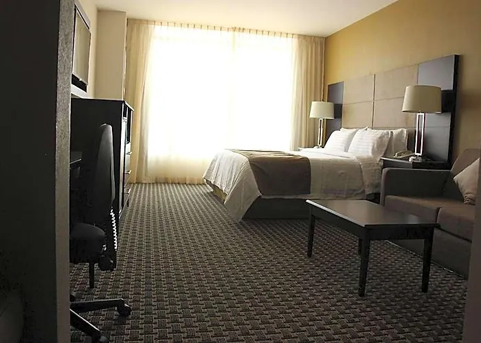 Santa Fe By Ihg Hotel 4*